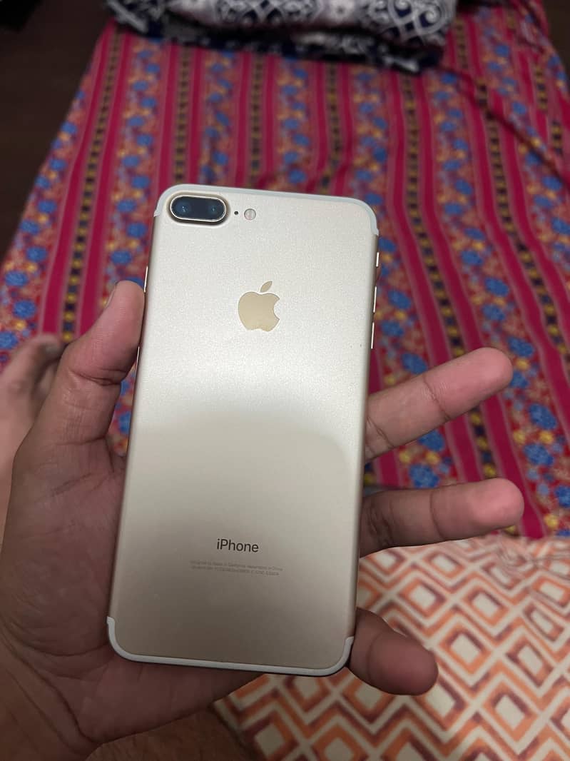 Apple iPhone 7 Plus 0