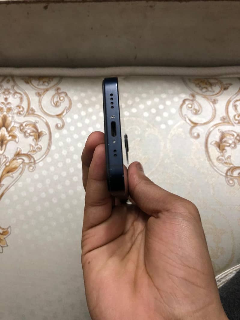 Apple iPhone 12 mini 2