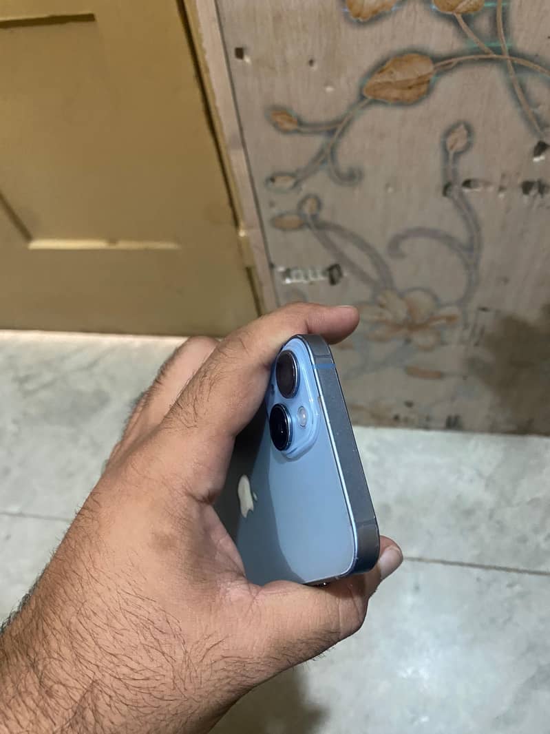 Apple iPhone 14 2