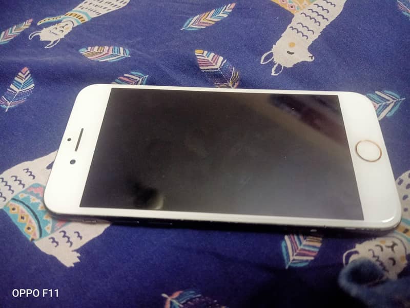 Apple iPhone 7 1
