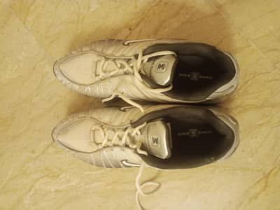 Nike shox
