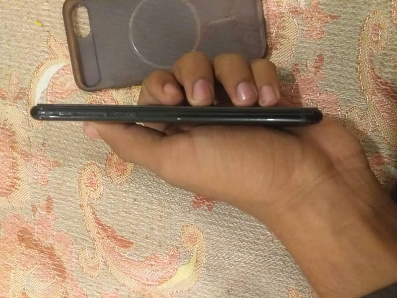 Apple iPhone 7 5
