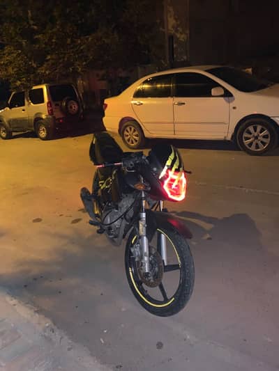 Yamaha ybr 125  (2015)