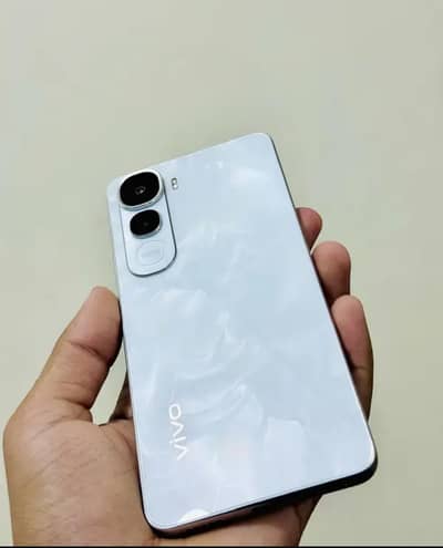 Vivo Y400