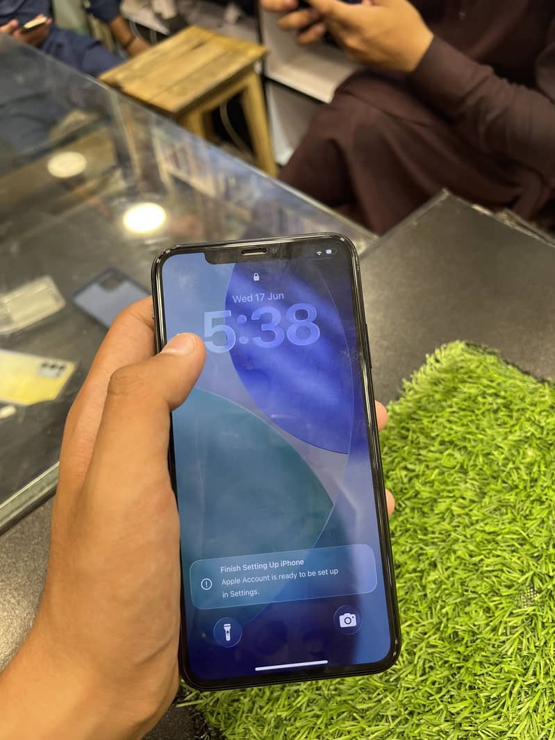 Iphone 11 pro max 5