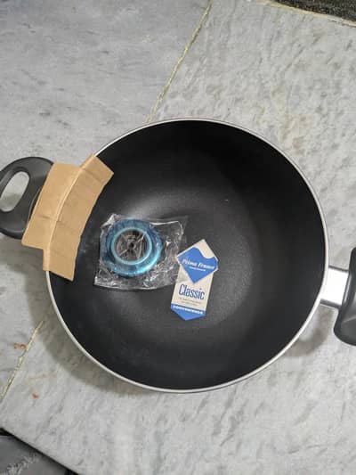 Brand New Prima France Non-Stick Karahi / Wok With Glass Lid