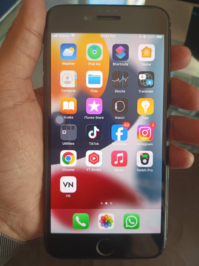 Apple iPhone 7 Plus 0