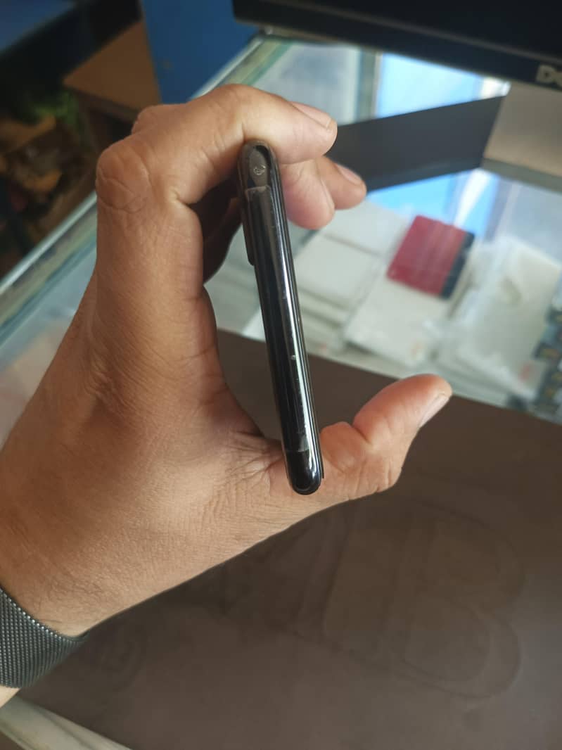 Apple iPhone 7 Plus 3