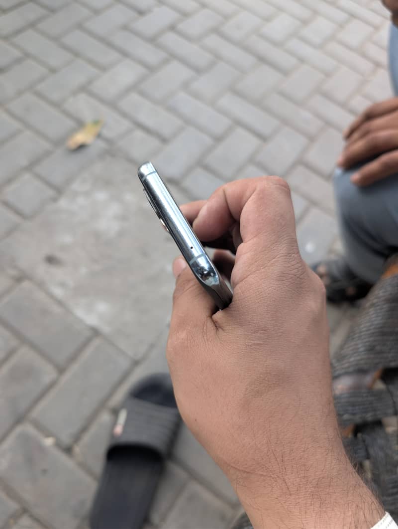 One Plus 9 Pro 5