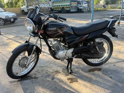 Yamaha yb125z  17 model  Demand 198