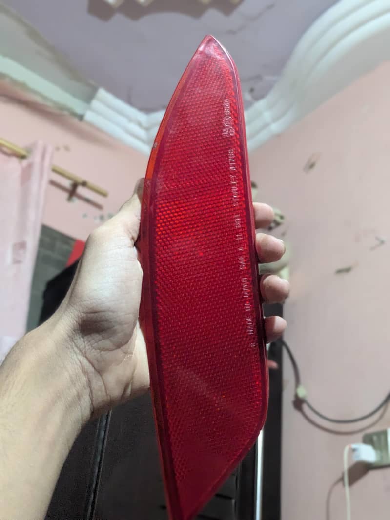 Vezel reflector back 1