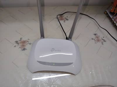 TP LINK WR840N 300 MBPS ROUTER