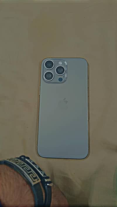 Apple iPhone 15 Pro