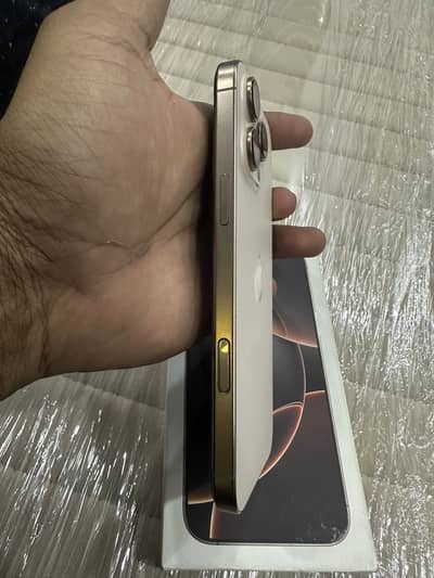 Apple iPhone 16 Pro Max
