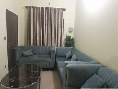 6 seater sofa set in good condition 1 year used.