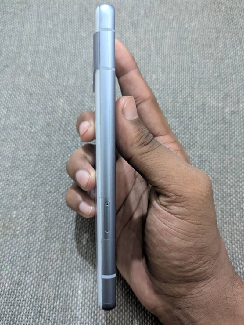Google Pixel 7a 2