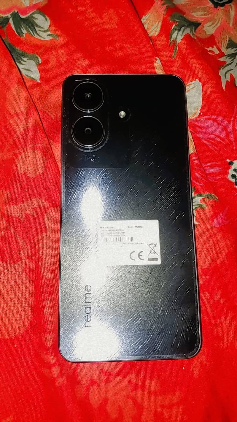 Realme Note 60 4