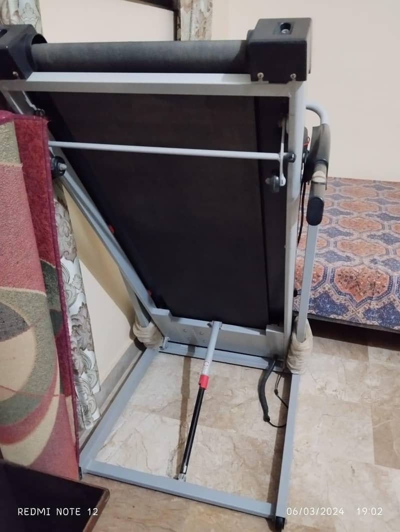 Treadmill 4