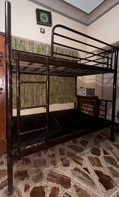bunker bed