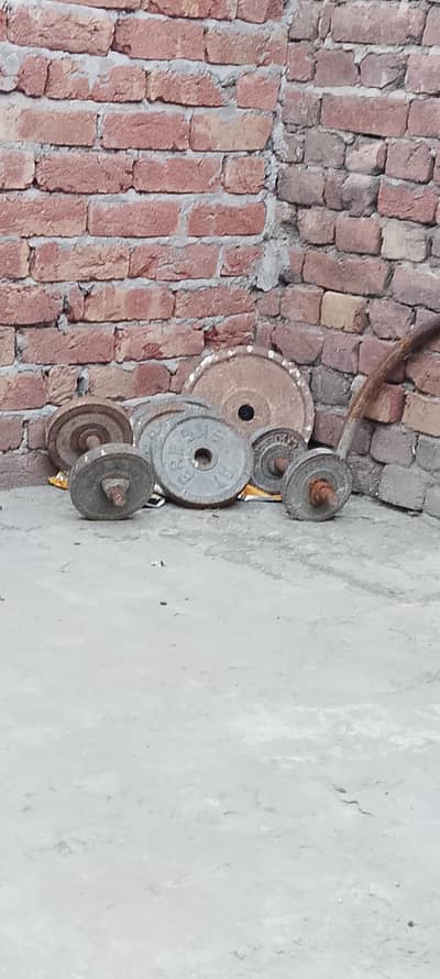 gym ka sman 50 kg say oper hai