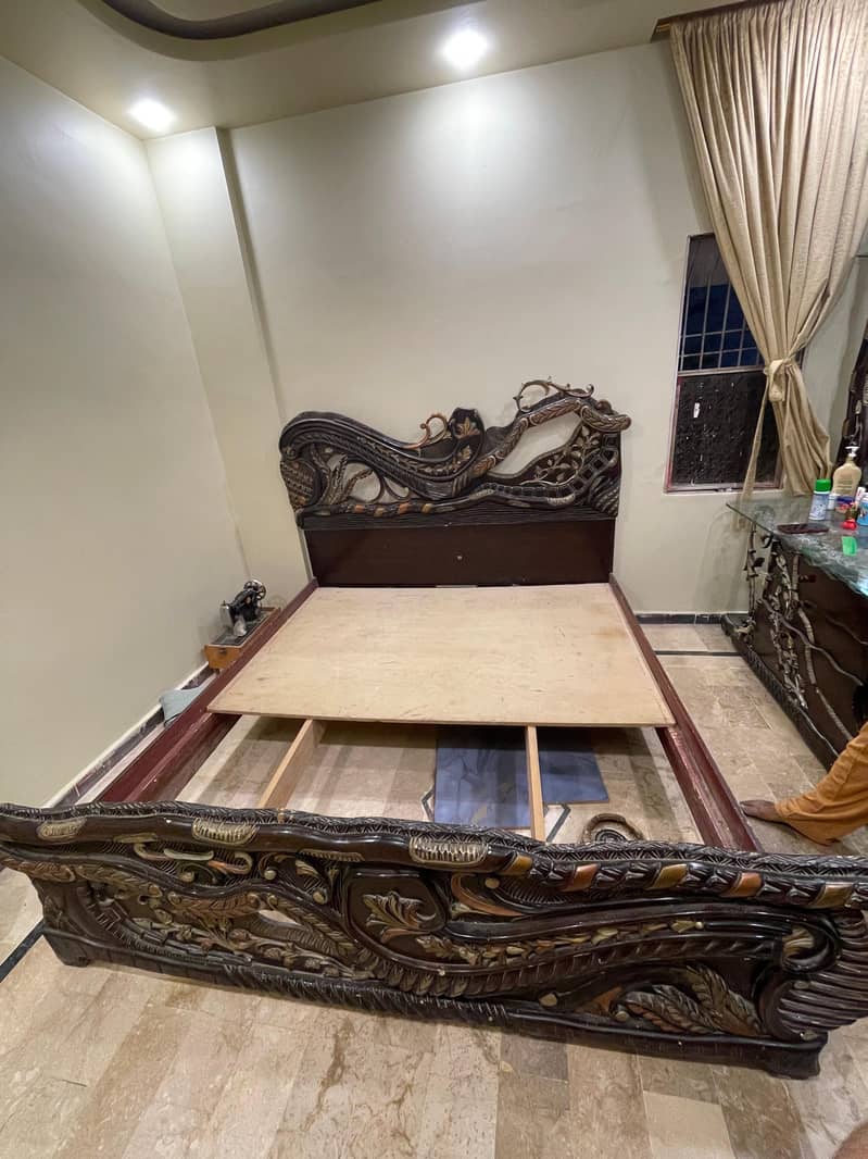Kingsize Bed 3