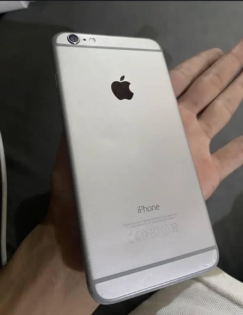 Apple iPhone 6 Plus 0