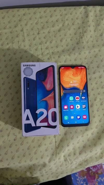 Samsung A20 dual sim pta with box all ok