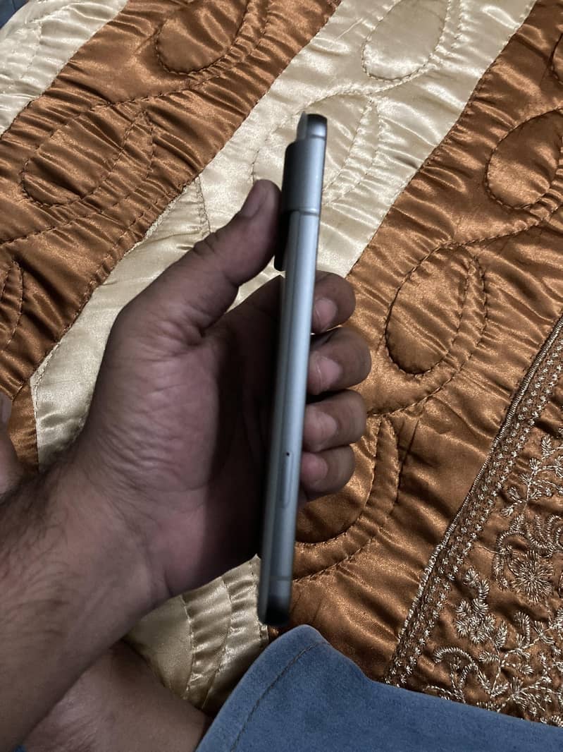 Google Pixel 8 1