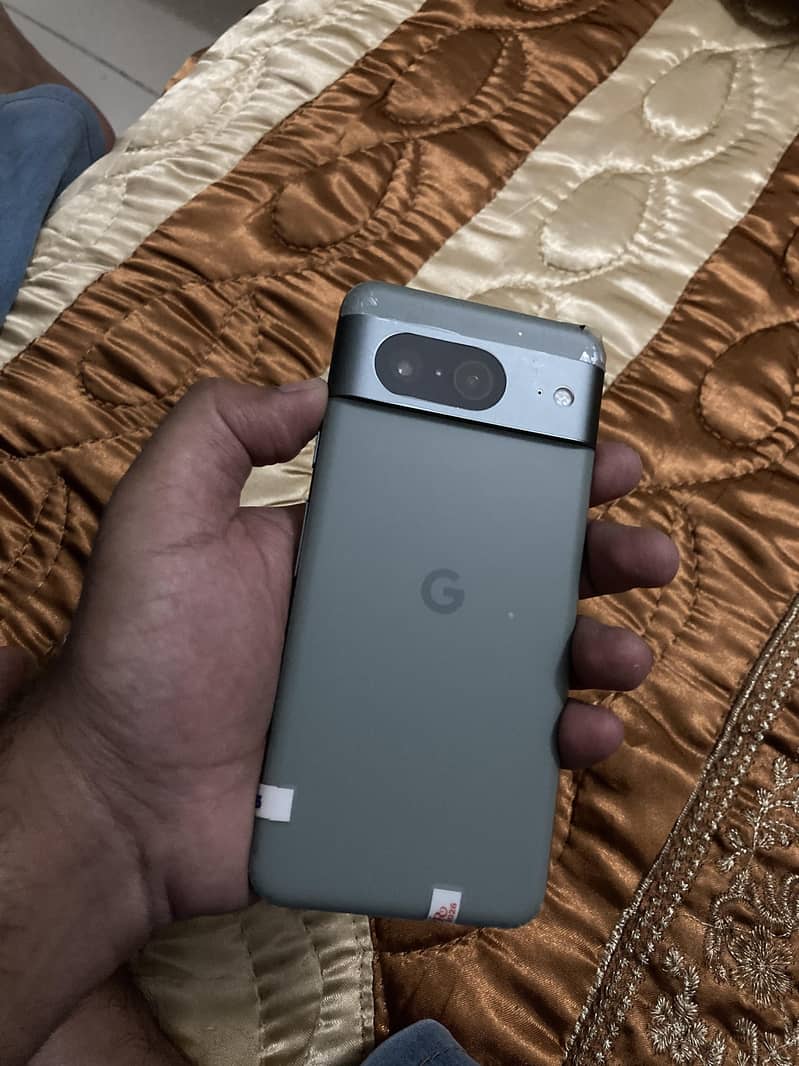 Google Pixel 8 5