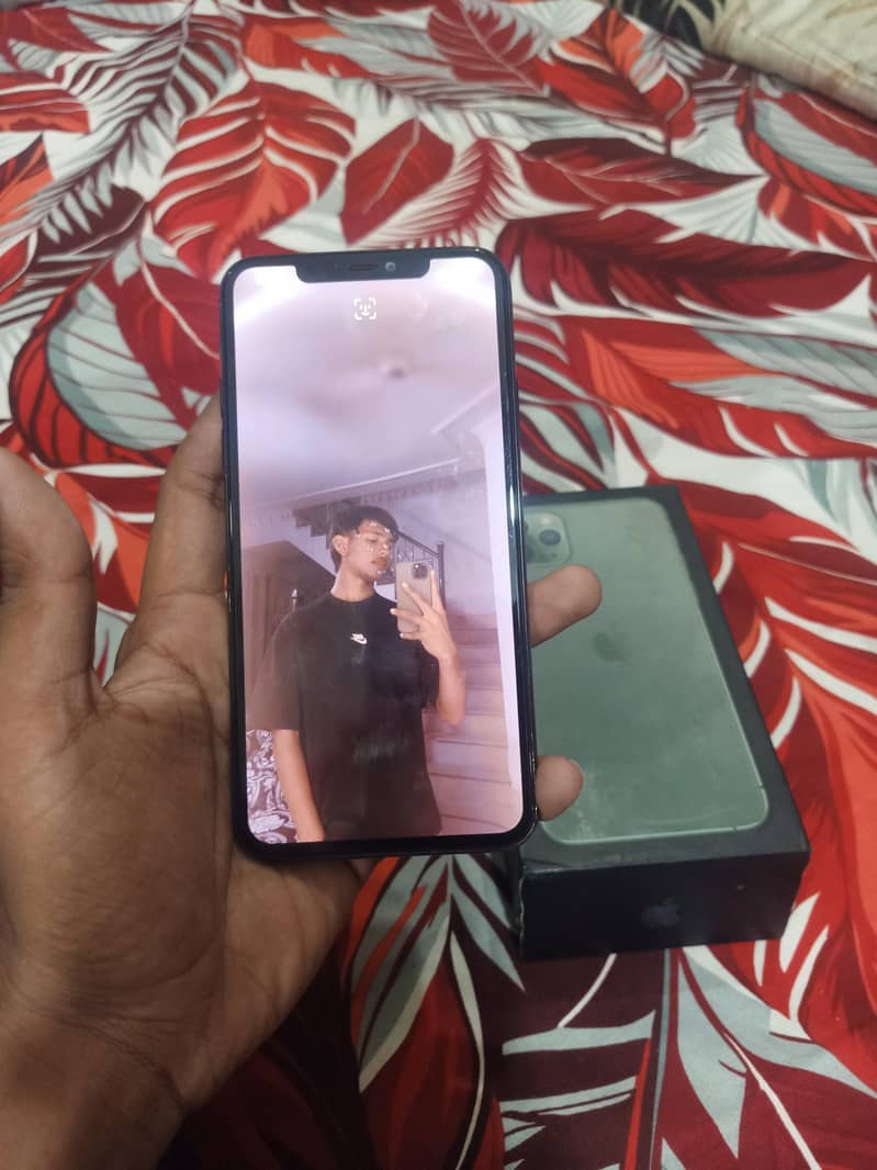 iPhone 11 Pro Max 9
