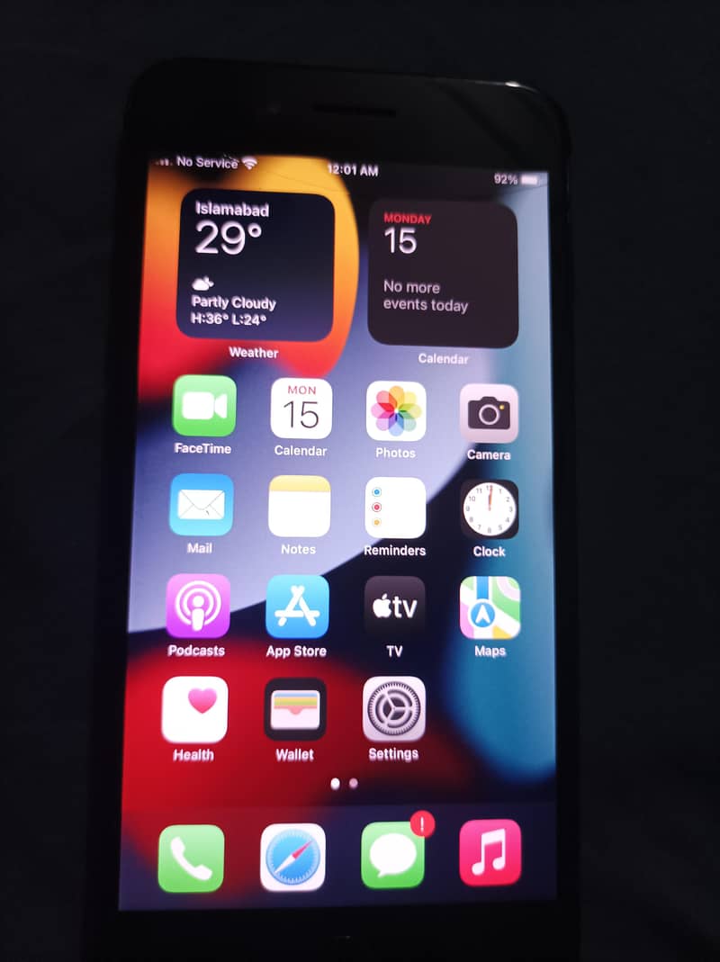 Apple iPhone 7 Plus 0