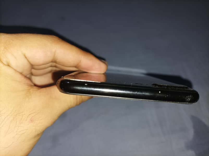 Apple iPhone 7 Plus 5