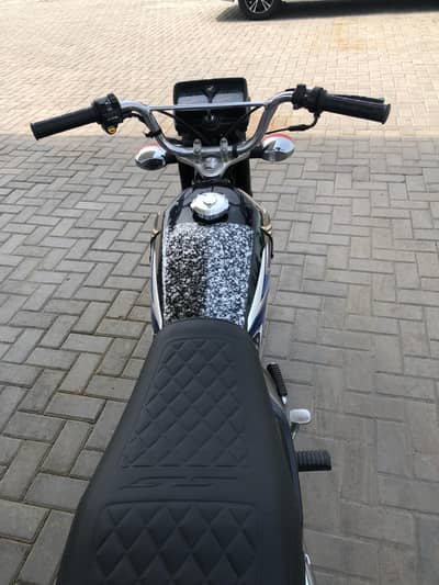 Honda CG 125 2025