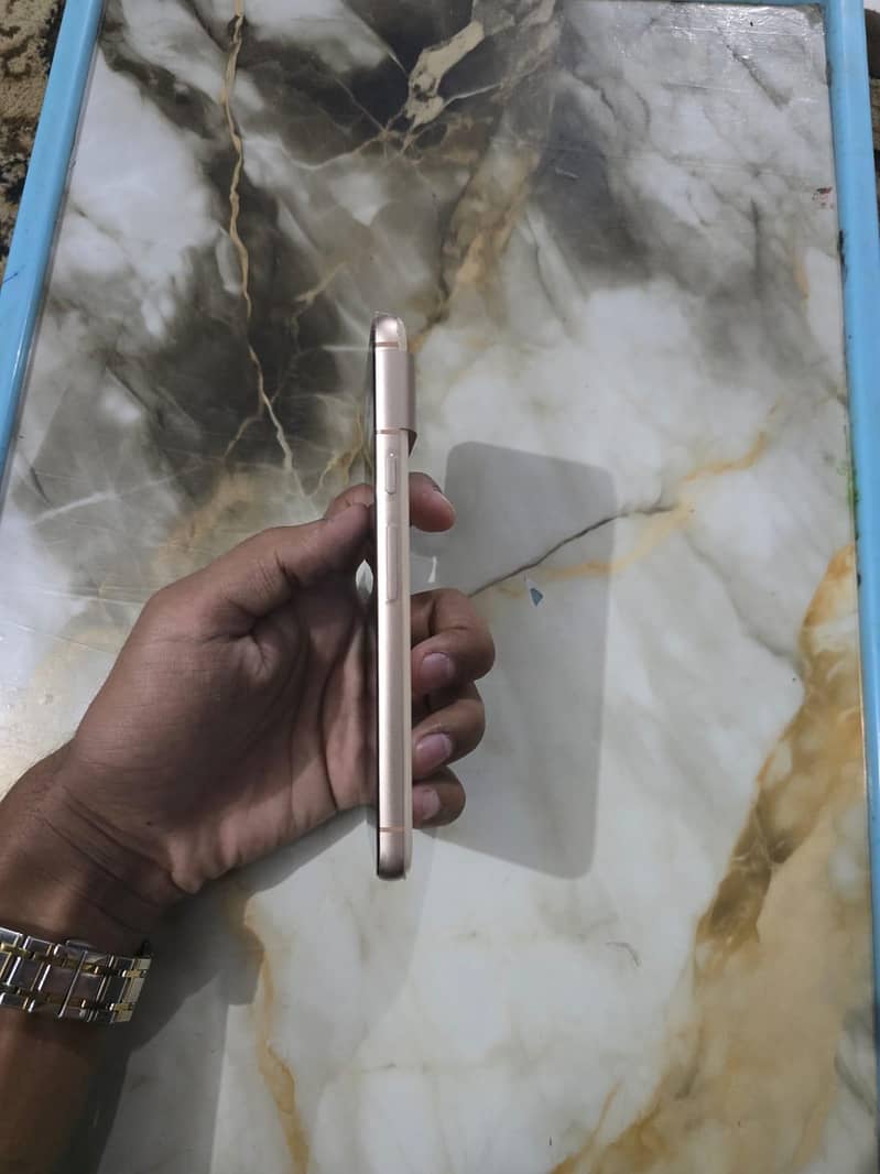 Google Pixel 8 1
