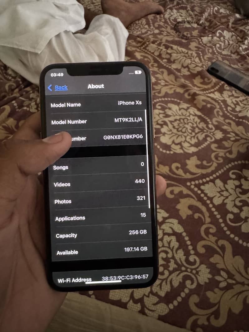 Apple iPhone X 3