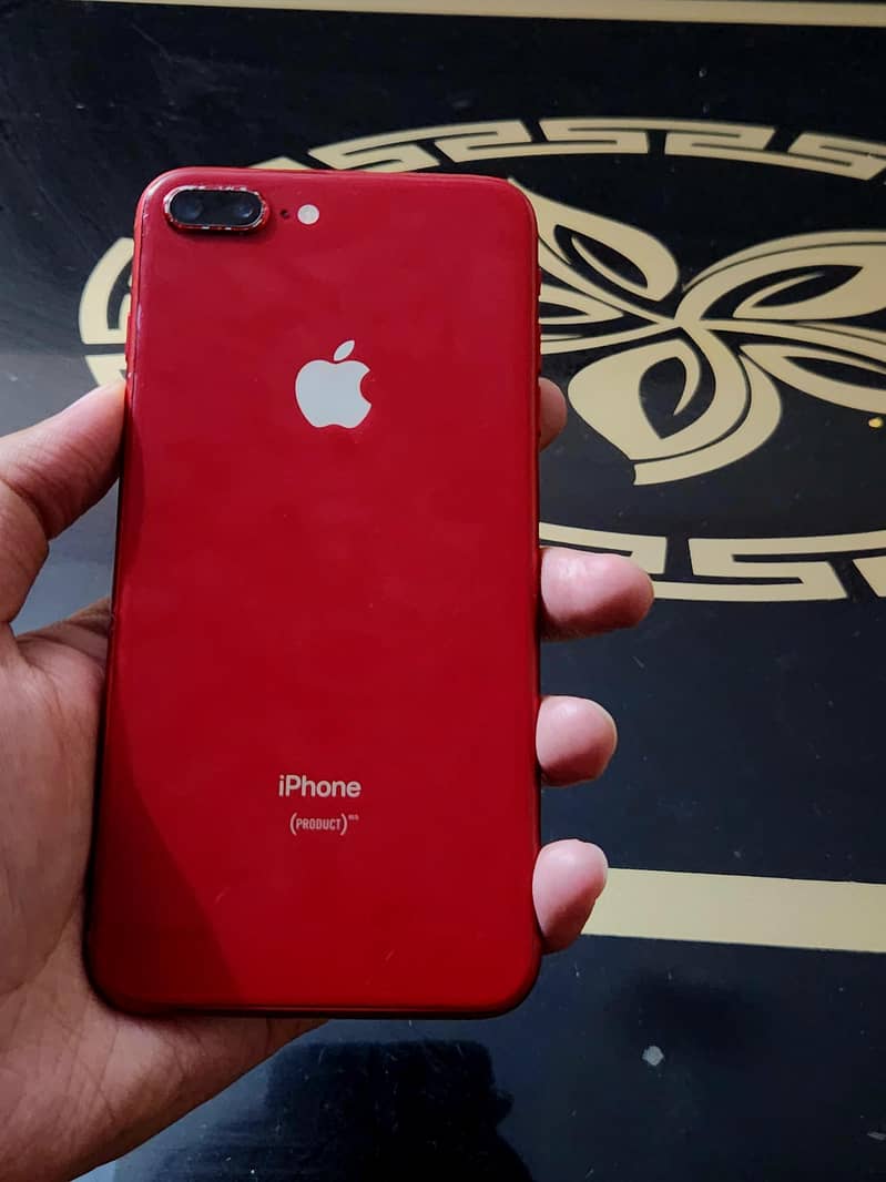 Apple iPhone 8 Plus 1