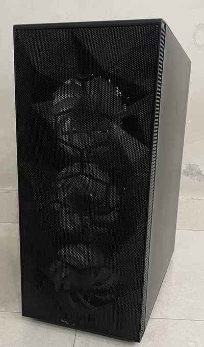 Gaming pc with mouse keyboard and screen