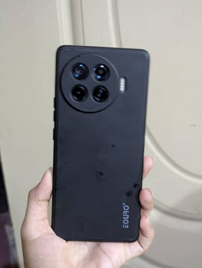 Tecno sperk pro plus 8/256