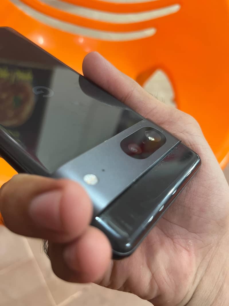 Google Pixel 7 4