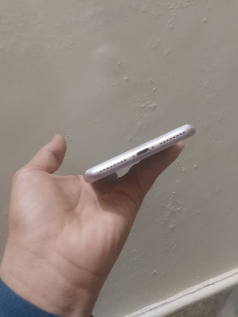 Apple iPhone 7 Plus 5