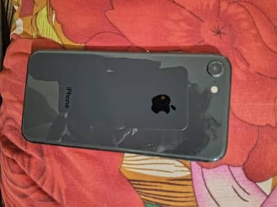 Apple iPhone 8