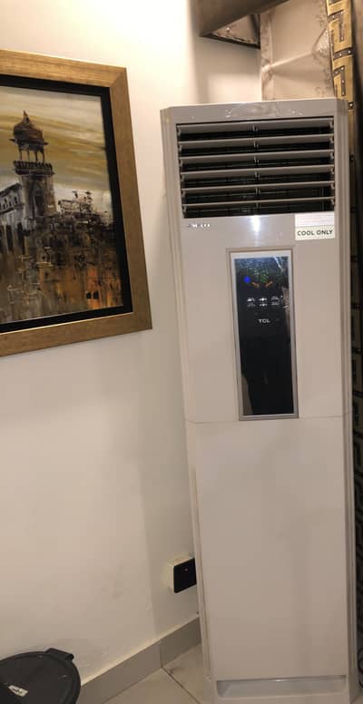 Tcl cabinet ac 10-10 condition with packing and warranty