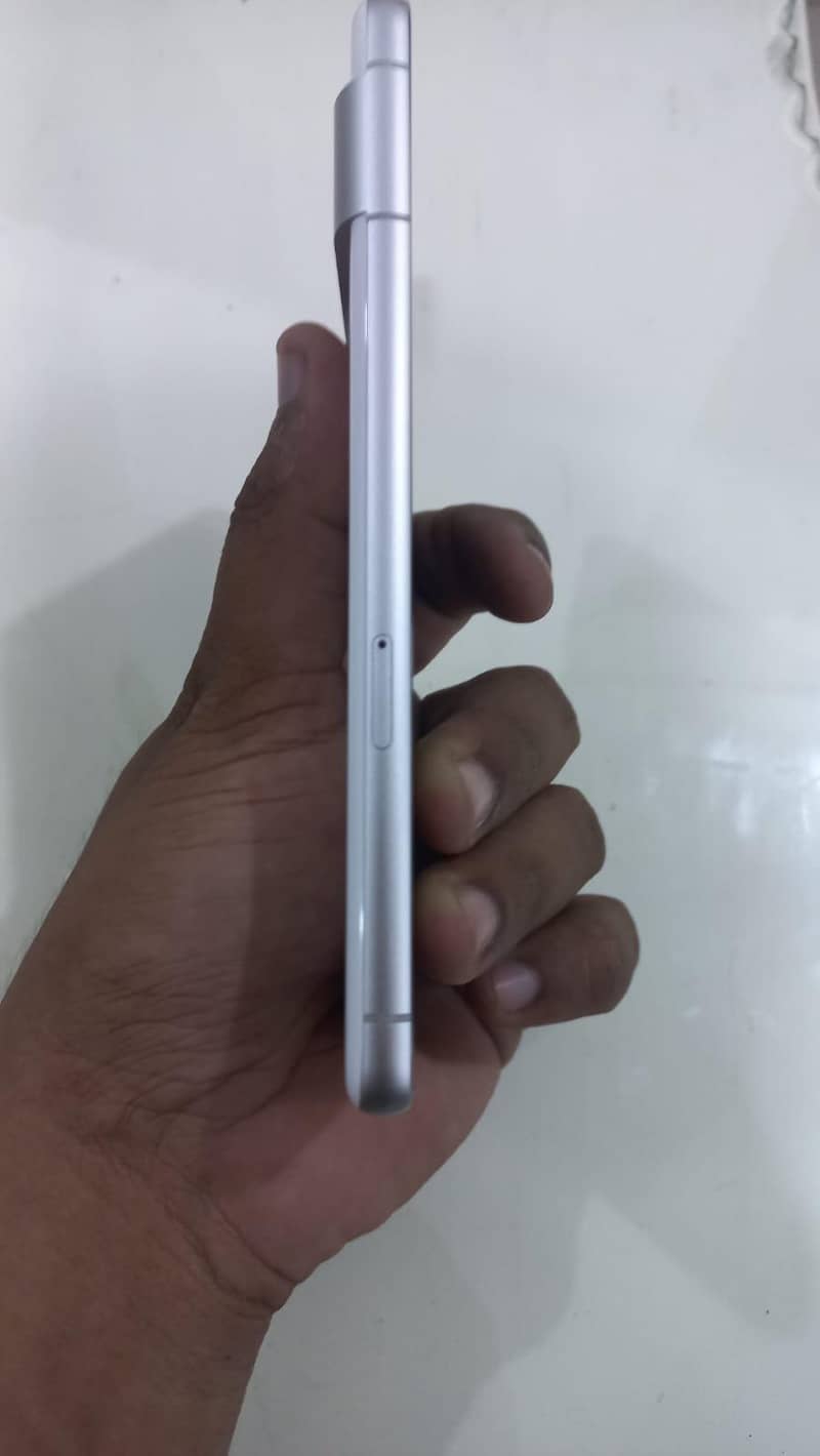 Google Pixel 7 3