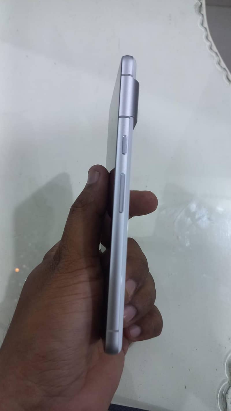 Google Pixel 7 5