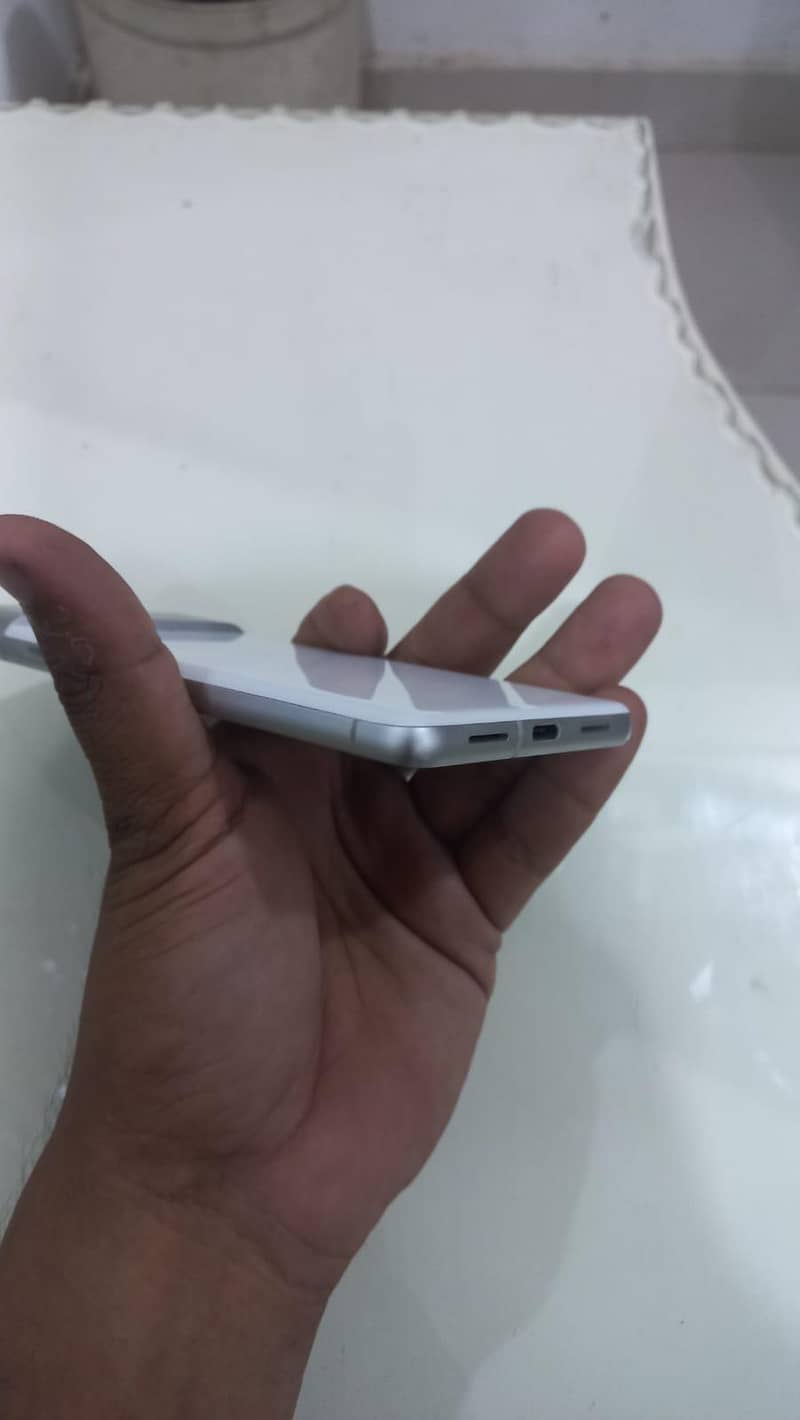 Google Pixel 7 6