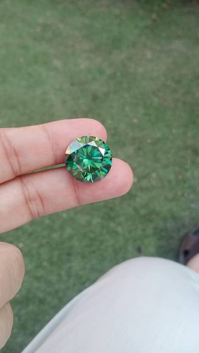 Diamond Mossanite
