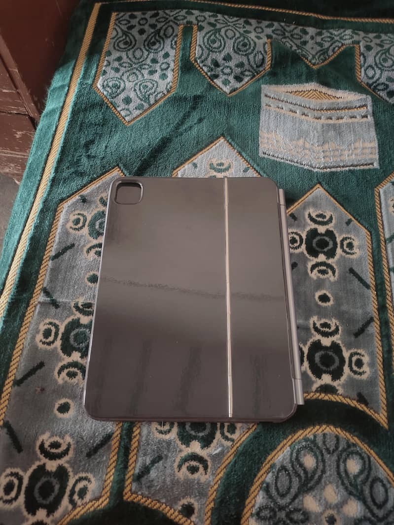 magic keyboard case pro 11 2