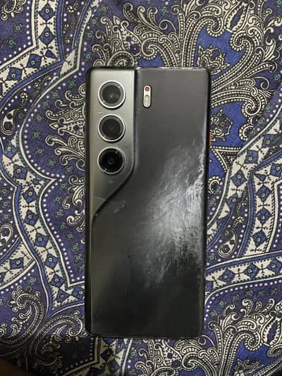 Tecno CAMON 40 Pro