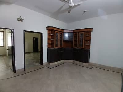 12 MARLA LOWER PORTION WITH GARAGE FOR RENT IN JOHAR TOWN LAHORE
