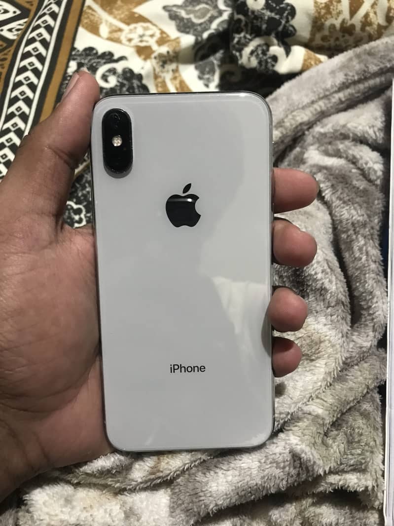 Apple iPhone X 5